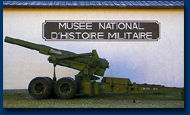 Machine "Persuader" devant le Mus&eacute;e (temporairement enlev&eacute; d&ucirc; aux travaux de r&eacute;novation)
