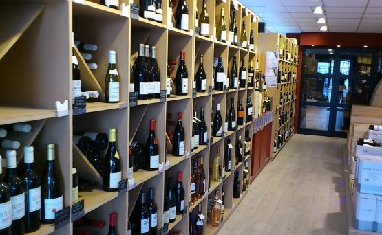 Maxi Vins Vino Route d'Arlon Strassen Alcool Liqueur