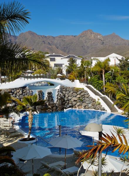 Reesen op d'Mooss    Voyages sur Mesure    Tailored Tours