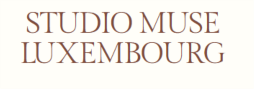 Logo Studio Muse – Photographe maternité • Nouveau-né • Famille