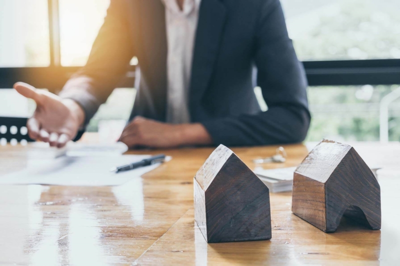 real estate trustee