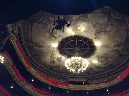 Travaux sur corde en hauteur au théâtre de Metz