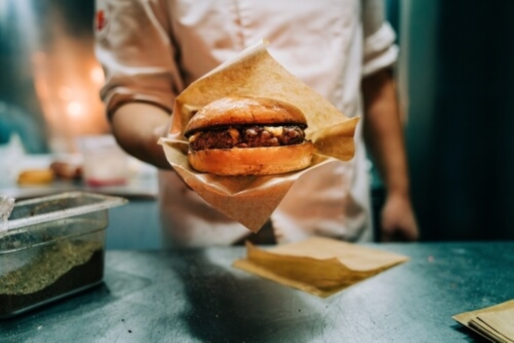 Le Goût Qui Se Déplace Vers Vous