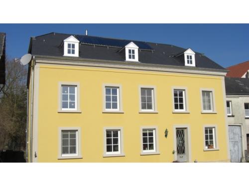 Neue Dachkonstruktion an historischem Gebäude 