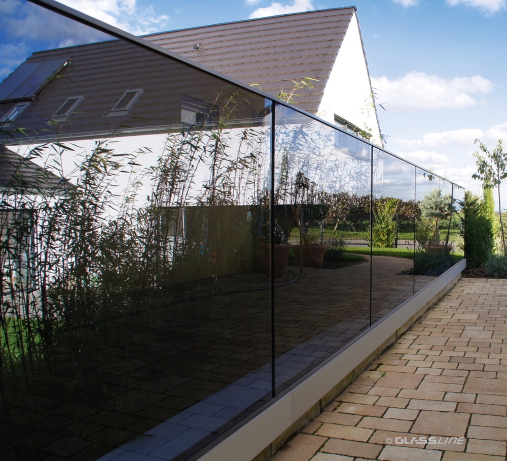  Privacy & wind protection