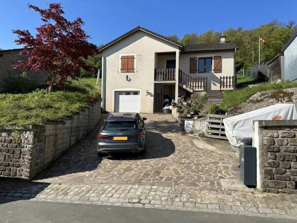 MAISON INDIVIDUELLE À Hoesdorf - 749 000 €