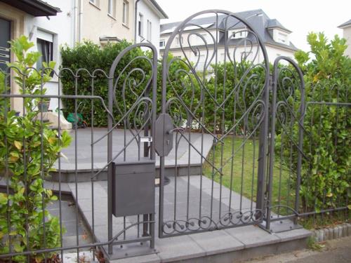 Fence with gate