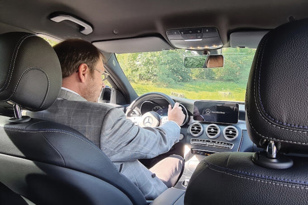  Voiture avec chauffeur privé