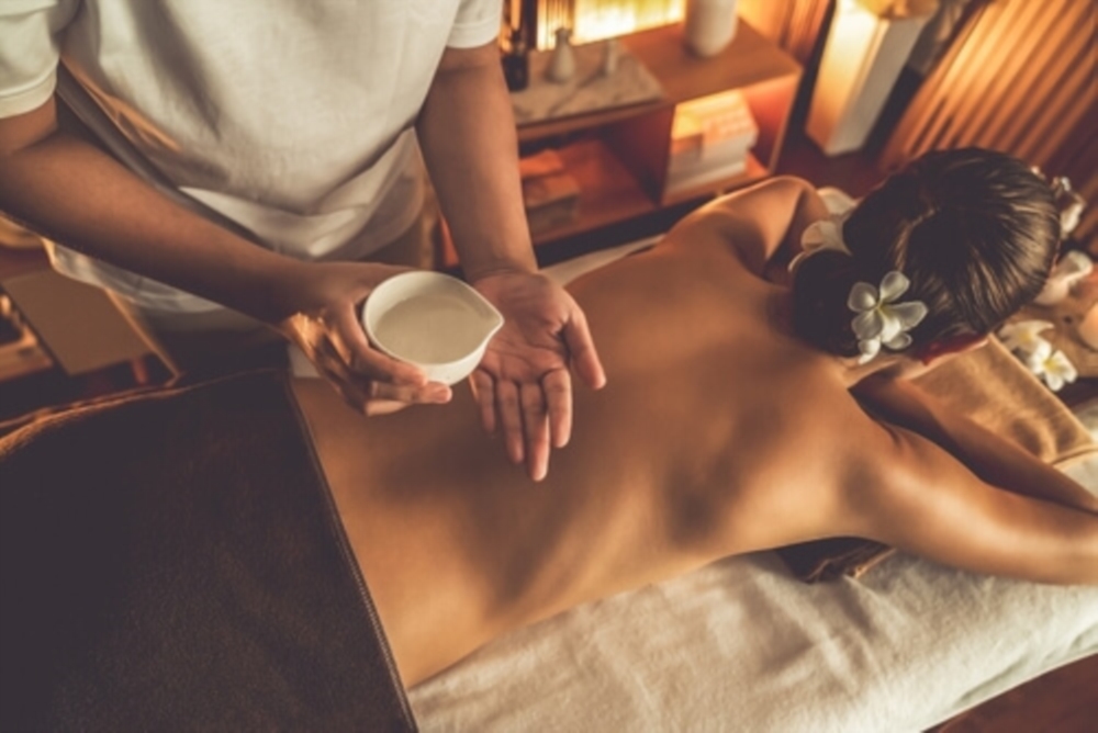 Massage Thaïlandais à l'huile chaude