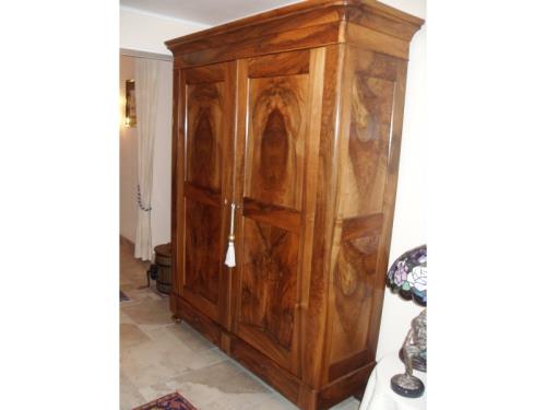 Armoire