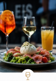 Carte de saison & bar accueillant