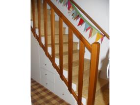 Placard sous escalier