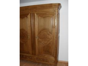 Armoire