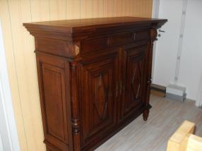 Commode 