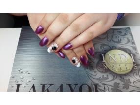 Vernis semi-permanent mains