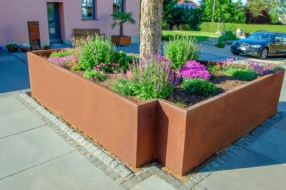 Bacs à plantes & parterres surélevés