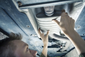 Reparatur vu Kupplung, Auspuff, Schockdämpfer, Achsdeeler