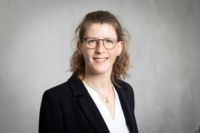 Mme Stéphanie Watry
