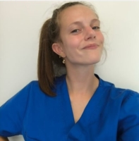 Mme Julie  Therasse