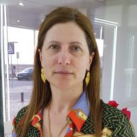 Mme Isabel Correia