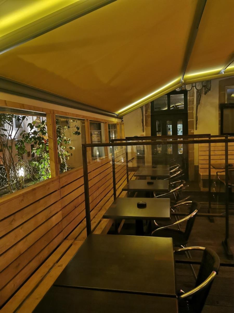 Oscar's Bar