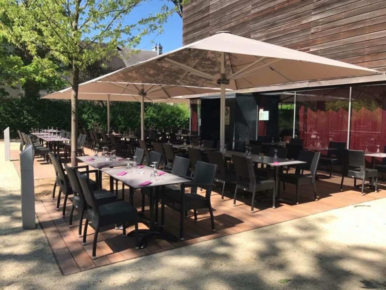 Resto-Bistro Club 5 am Park