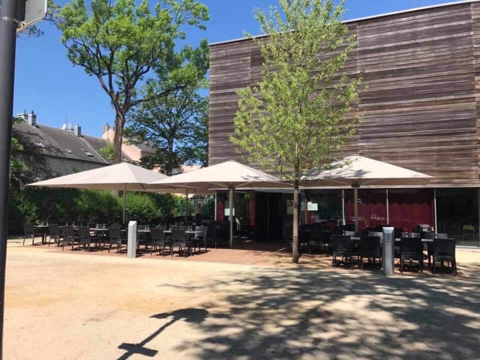 Resto-Bistro Club 5 am Park