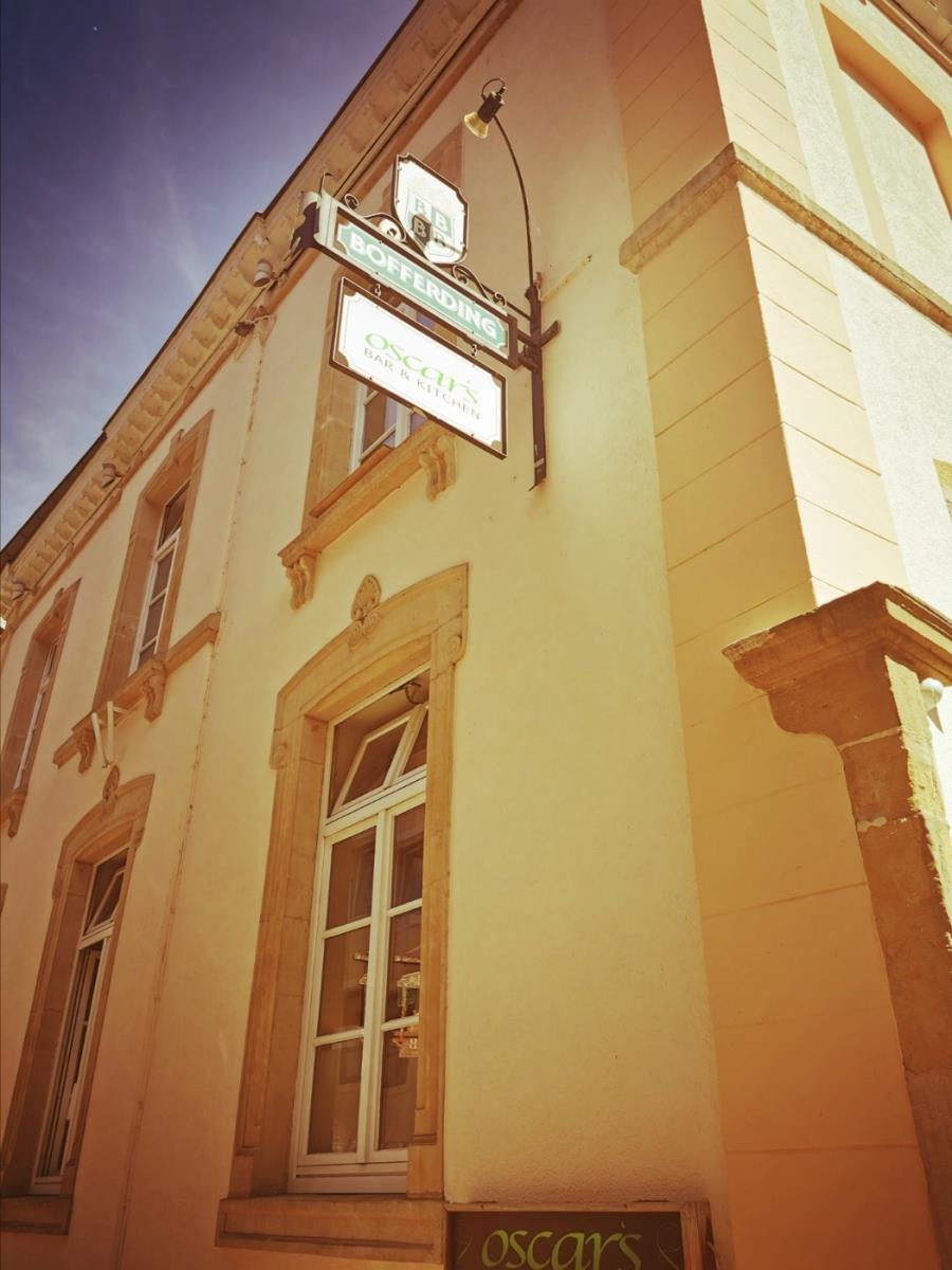 Oscar's Bar